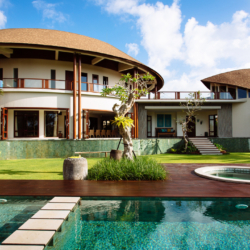 15 Copy of Villa Umah Daun The villa and pool