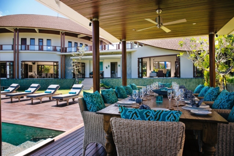 3 Copy of Villa Umah Daun Dining with villa view