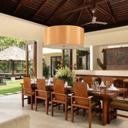 The suar open plan kitchen dining overlooking garden private pool seminyak 870x500
