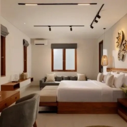 Villa ananya bright bedroom with modern bali decor and wooden furnishings seminyak 870x500